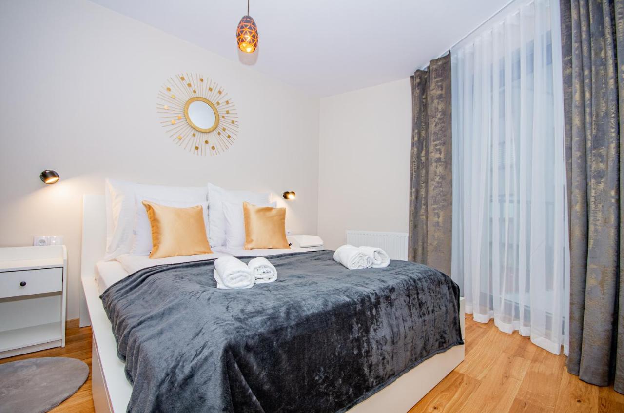 Inpoint Spacious Apartments Near Main Square & Kazimierz District Krakow Dış mekan fotoğraf