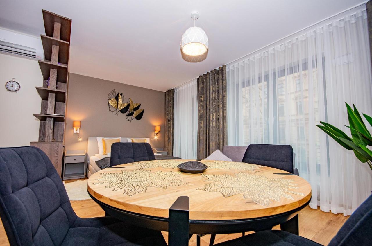 Inpoint Spacious Apartments Near Main Square & Kazimierz District Krakow Dış mekan fotoğraf