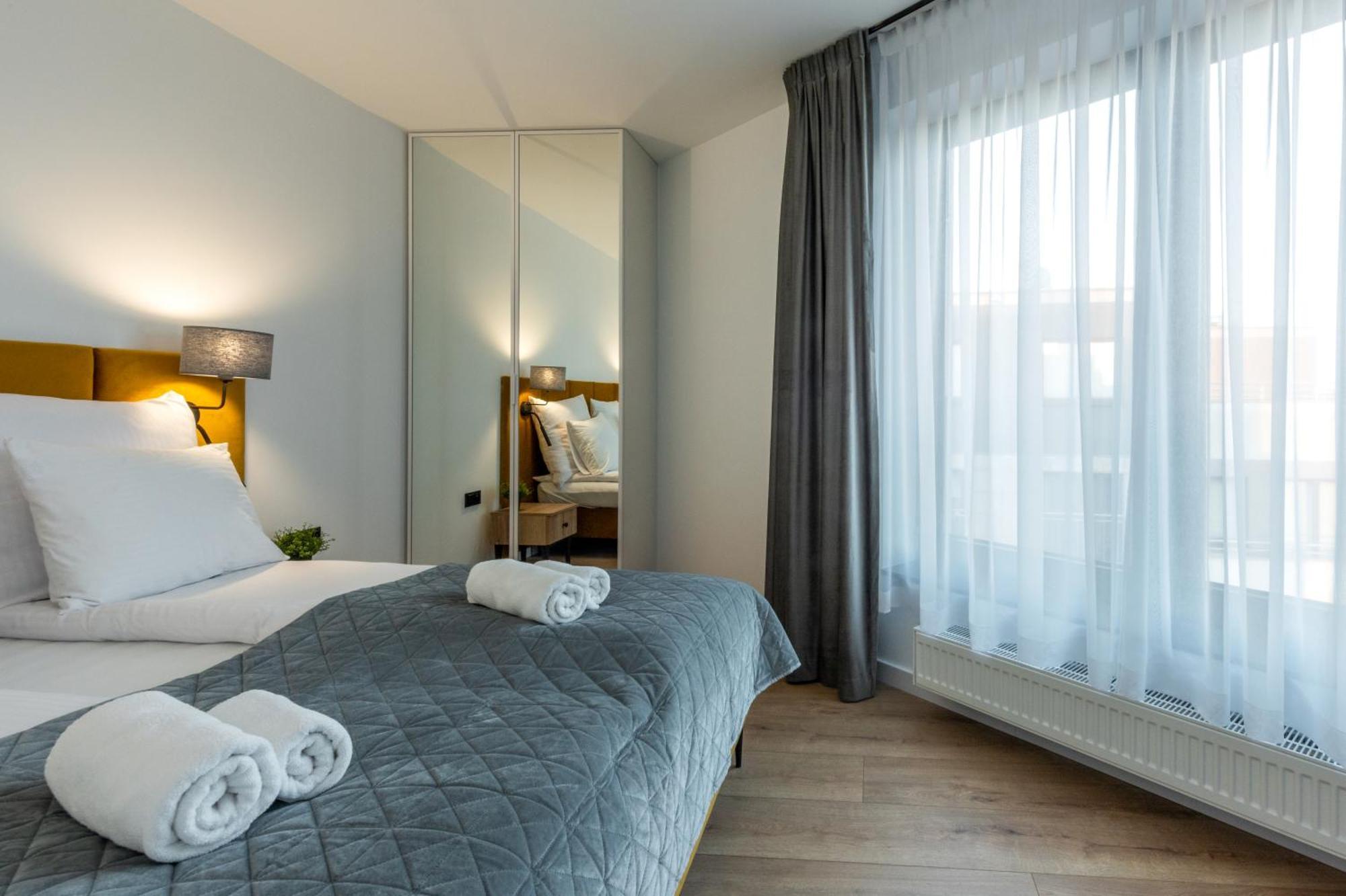 Inpoint Spacious Apartments Near Main Square & Kazimierz District Krakow Oda fotoğraf